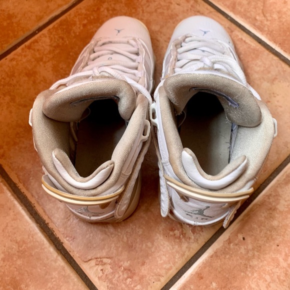 Air Joran 6 rings girls sneakers size 3.5 cream and white - Picture 3 of 6